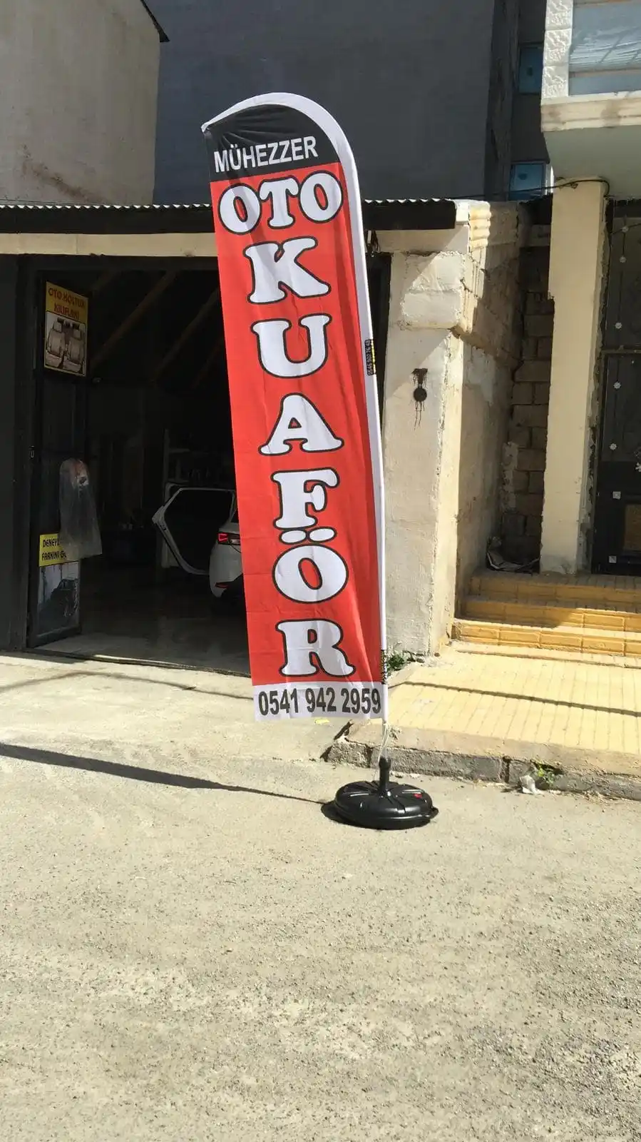 oto-kuafor-yelken-bayragi-1