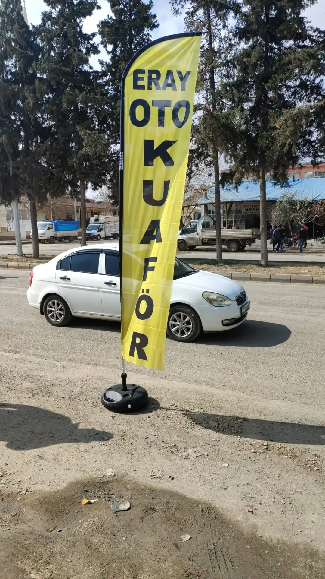 oto-kuafor-yelken-bayragi-2